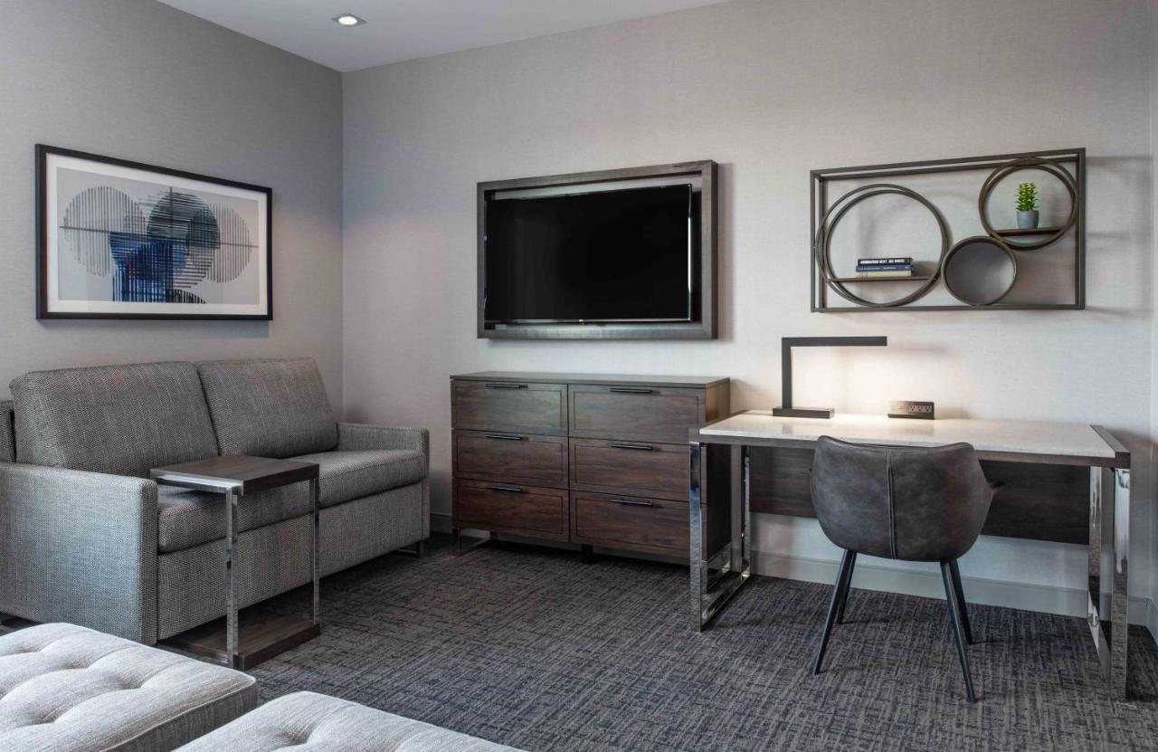 Staybridge Suites - Quincy By Ihg Esterno foto