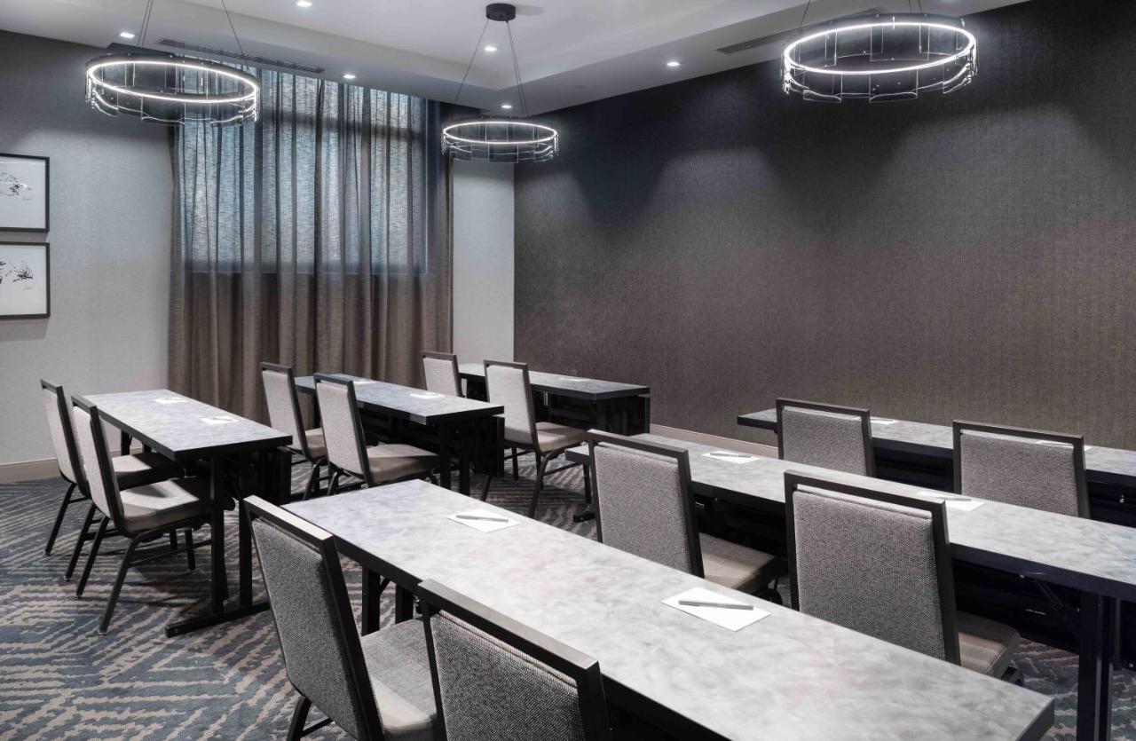 Staybridge Suites - Quincy By Ihg Esterno foto