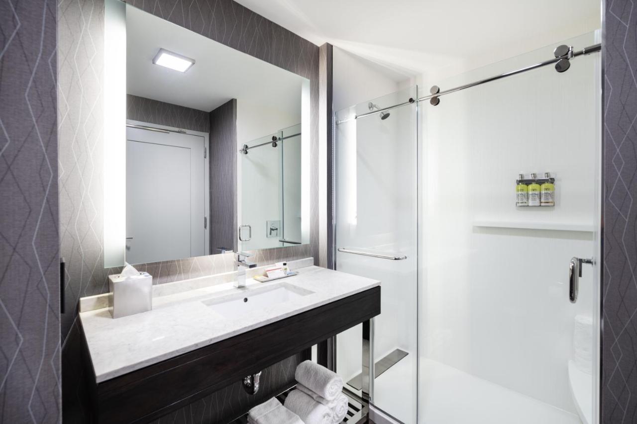 Staybridge Suites - Quincy By Ihg Esterno foto