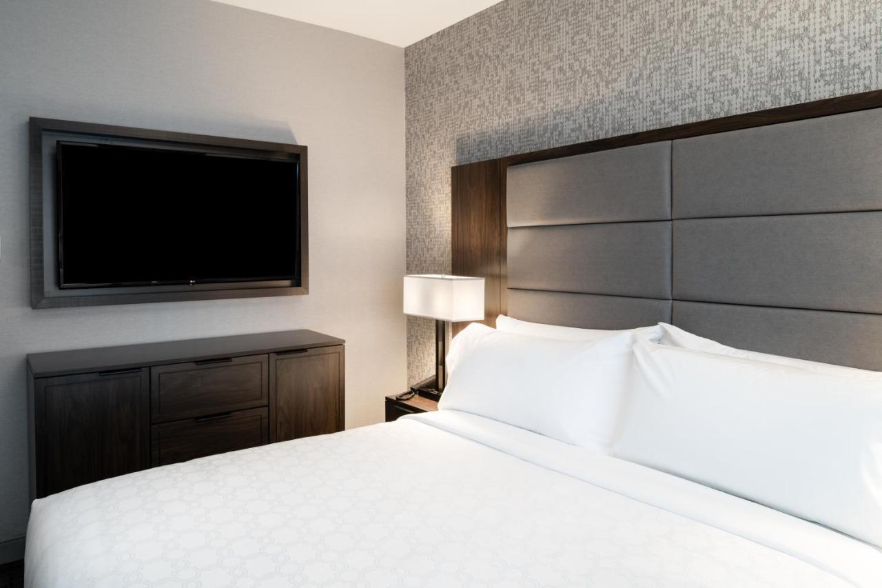 Staybridge Suites - Quincy By Ihg Esterno foto